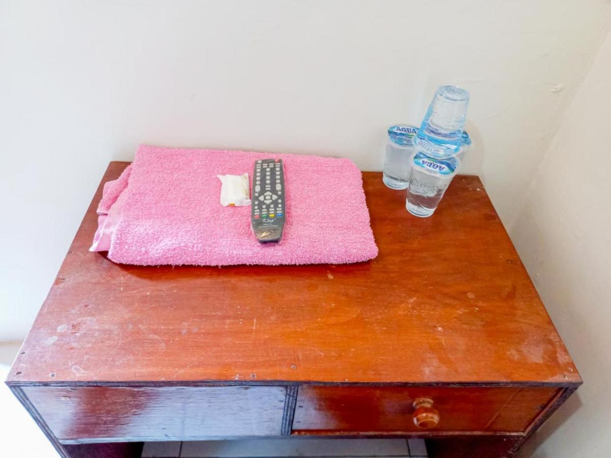 Hotel Gerung 2 Near Luwes Mall Nganjuk Mitra Reddoorz Ngoại thất bức ảnh
