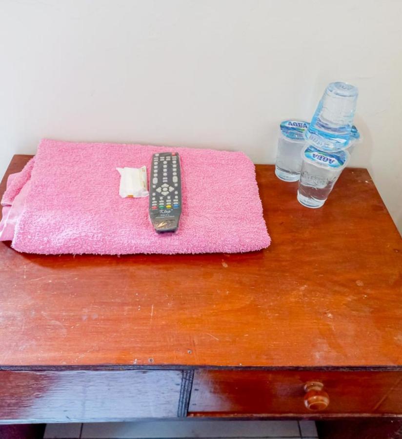 Hotel Gerung 2 Near Luwes Mall Nganjuk Mitra Reddoorz Ngoại thất bức ảnh